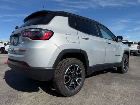 New 2026 Jeep Compass Trailhawk image 6