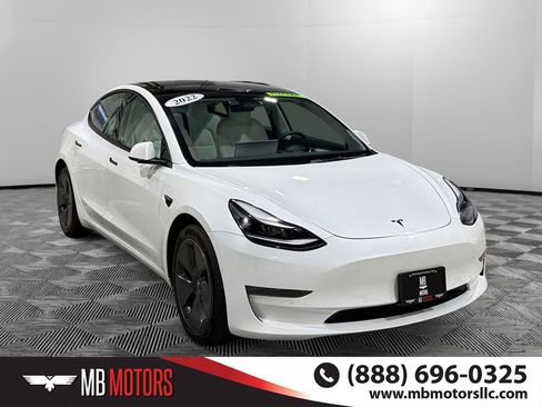 Used 2022 Tesla Model 3 Long Range image 1