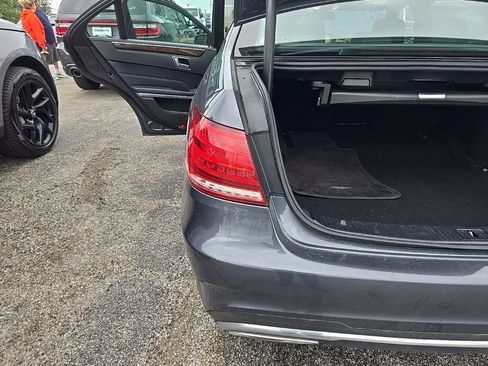 Used 2014 Mercedes-Benz E 350 4MATIC Sedan image 20