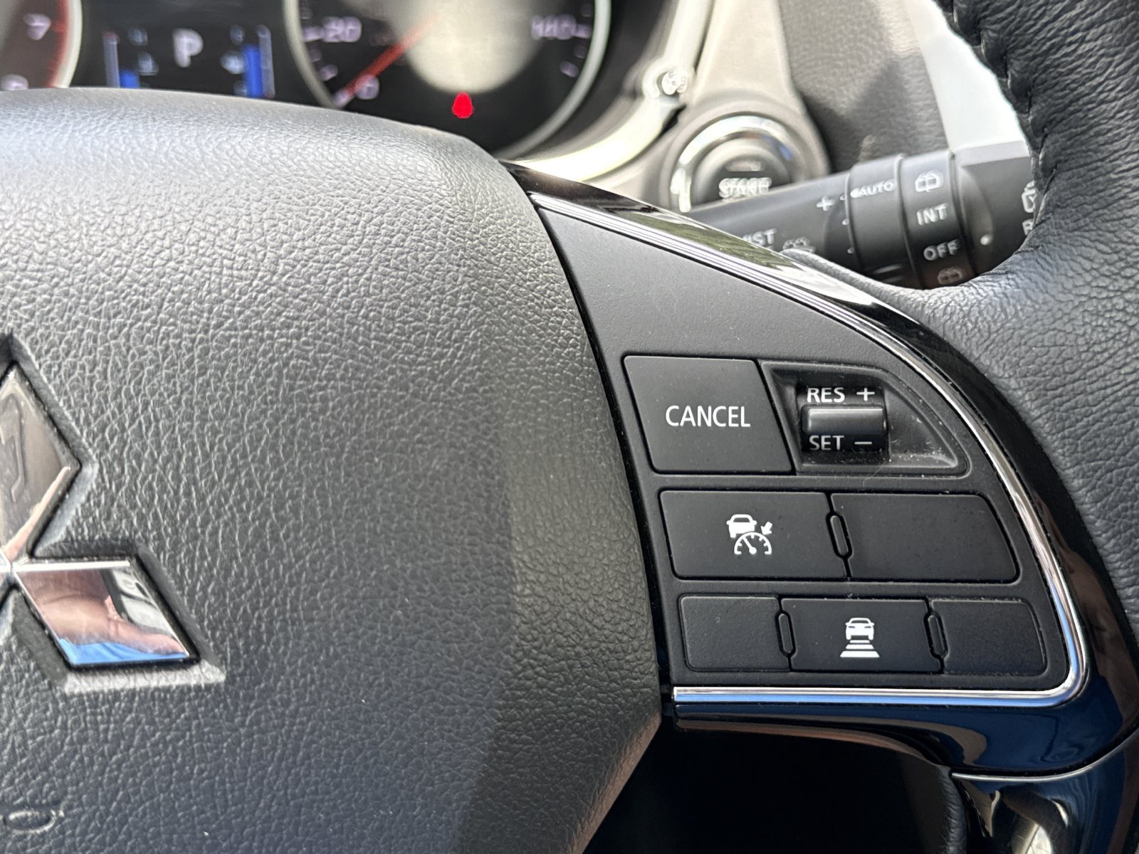 Used 2024 Mitsubishi Eclipse Cross SE AWD/4WD image 23