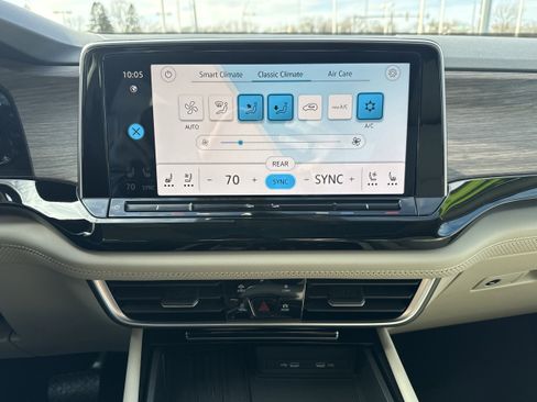 New 2026 Volkswagen Atlas SEL image 19