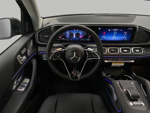 New 2026 Mercedes-Benz GLS 450 4MATIC image 14