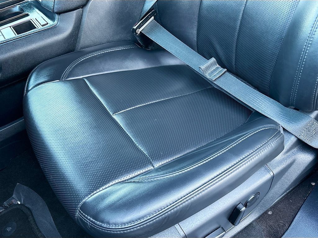 Used 2023 Ford Expedition Limited RWD image 19