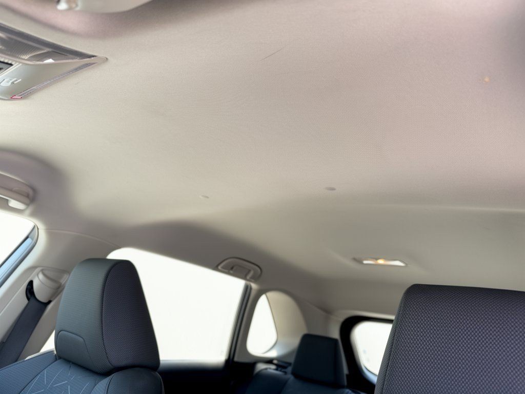 Used 2021 Toyota RAV4 XLE FWD image 27