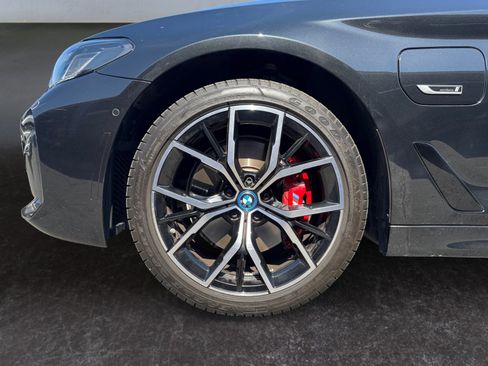 Used 2023 BMW 530e w/ M Sport Package RWD image 14