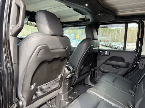 New 2025 Jeep Wrangler Sahara w/ Safety Group image 28