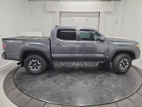 Used 2023 Toyota Tacoma TRD Off-Road image 11