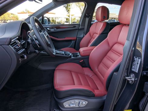 New 2026 Porsche Macan S image 5