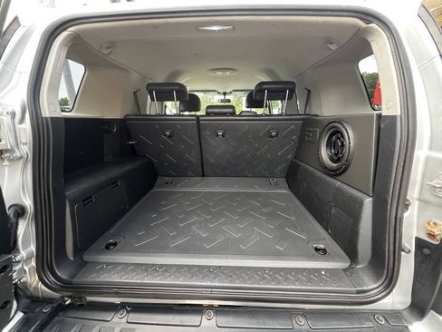 Used 2007 Toyota FJ Cruiser 4WD image 16