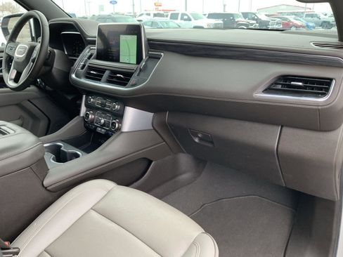 Used 2023 GMC Yukon SLT image 70