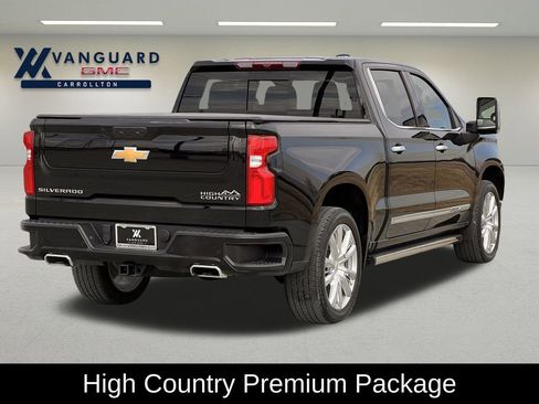 Used 2024 Chevrolet Silverado 1500 High Country w/ High Country Premium Package image 3
