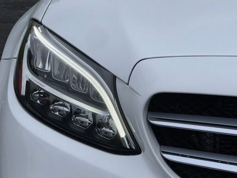 Used 2020 Mercedes-Benz C 300 4MATIC Sedan image 4