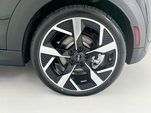 New 2026 MINI Cooper 2-Door Hardtop FWD image 28