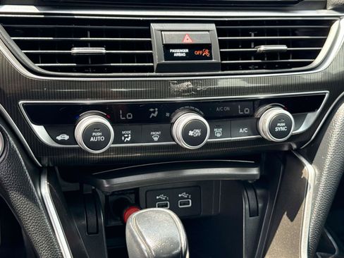 Used 2022 Honda Accord Sport image 13