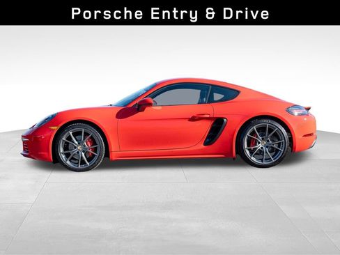 Used 2024 Porsche 718 Cayman S image 7