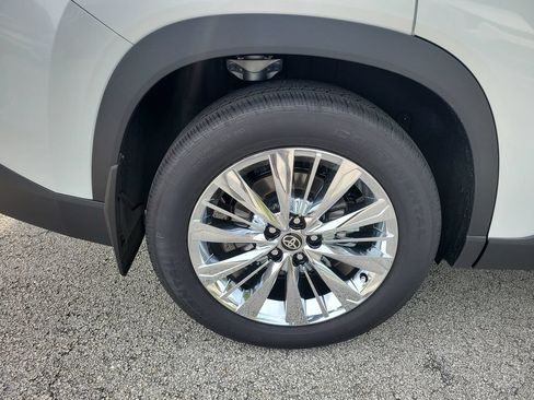New 2026 Toyota Grand Highlander AWD image 30