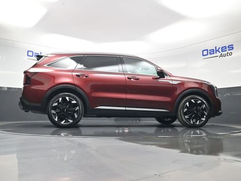 Certified 2025 Kia Sorento EX image 48