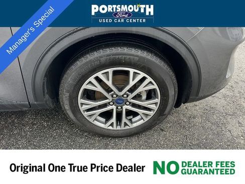 Certified 2022 Ford Escape SEL w/ Technology Package image 30