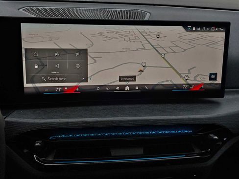 Used 2025 BMW 330i xDrive 330i xDrive w/ Convenience Package image 29