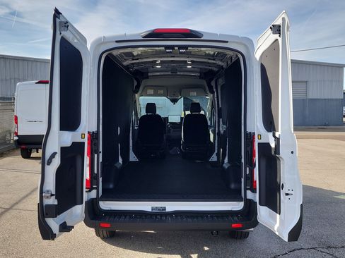New 2026 Ford Transit 250 148 Medium Roof w/ Load Area Protection Package image 4
