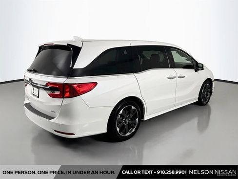 Used 2022 Honda Odyssey Elite image 5