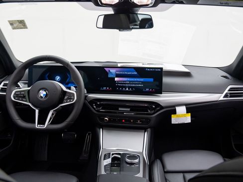 New 2026 BMW 330i xDrive Sedan w/ M Sport Package image 10