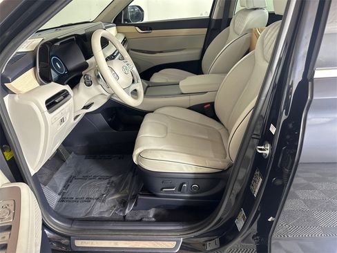 Used 2024 Hyundai Palisade Limited image 9