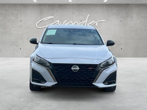 Certified 2024 Nissan Altima 2.5 SR w/ SR Premium Package FWD image 18