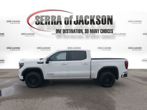 Used 2023 GMC Sierra 1500 AT4X AWD/4WD image 5