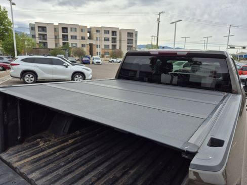 Used 2024 GMC Sierra 1500 AT4 image 21