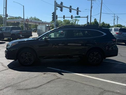 Used 2020 Subaru Outback Onyx Edition XT AWD/4WD image 9