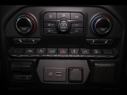 Used 2021 Chevrolet Silverado 1500 LT Trail Boss w/ Convenience Package II AWD/4WD image 27