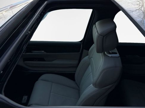 New 2026 Jeep Grand Wagoneer Summit image 13