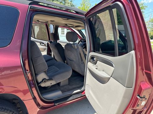 Used 2004 GMC Envoy XL SLE AWD/4WD image 13