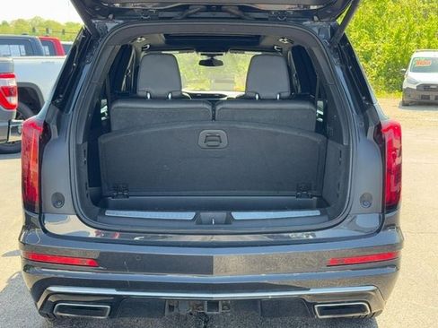 Used 2020 Cadillac XT6 Premium Luxury w/ LPO, Floor Liner Package AWD/4WD image 5