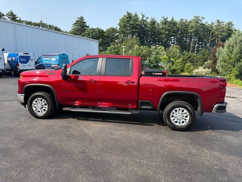 Used 2024 Chevrolet Silverado 3500 LT w/ Safety Package AWD/4WD image 7