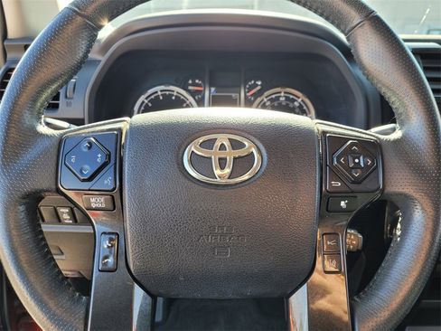 Used 2020 Toyota 4Runner TRD Off-Road image 20
