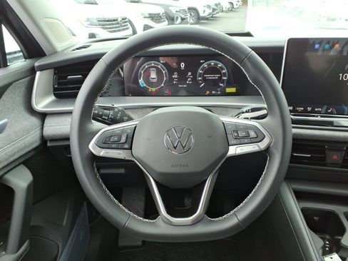 New 2026 Volkswagen Tiguan S image 9