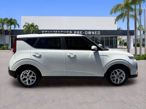 Used 2020 Kia Soul S FWD image 8