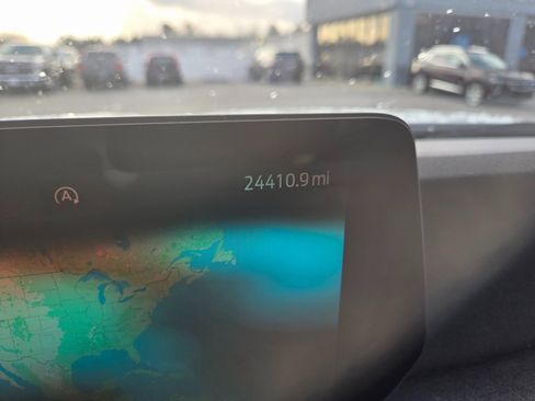 Used 2025 Ford Expedition Active image 13