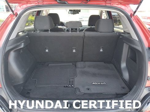 Certified 2022 Hyundai Kona SEL image 9