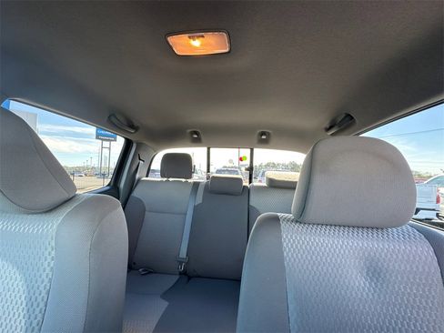 Used 2015 Toyota Tacoma PreRunner image 31