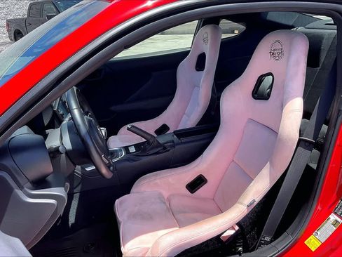 Used 2025 Toyota GR86 w/ ALL Weather Mat Package (TMS) RWD image 11