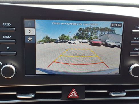 New 2026 Hyundai Elantra SE FWD image 9