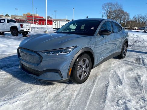 Certified 2023 Ford Mustang Mach-E Select image 3