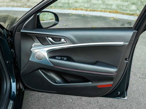 Used 2024 Genesis G70 2.5T w/ Sport Prestige Package image 13