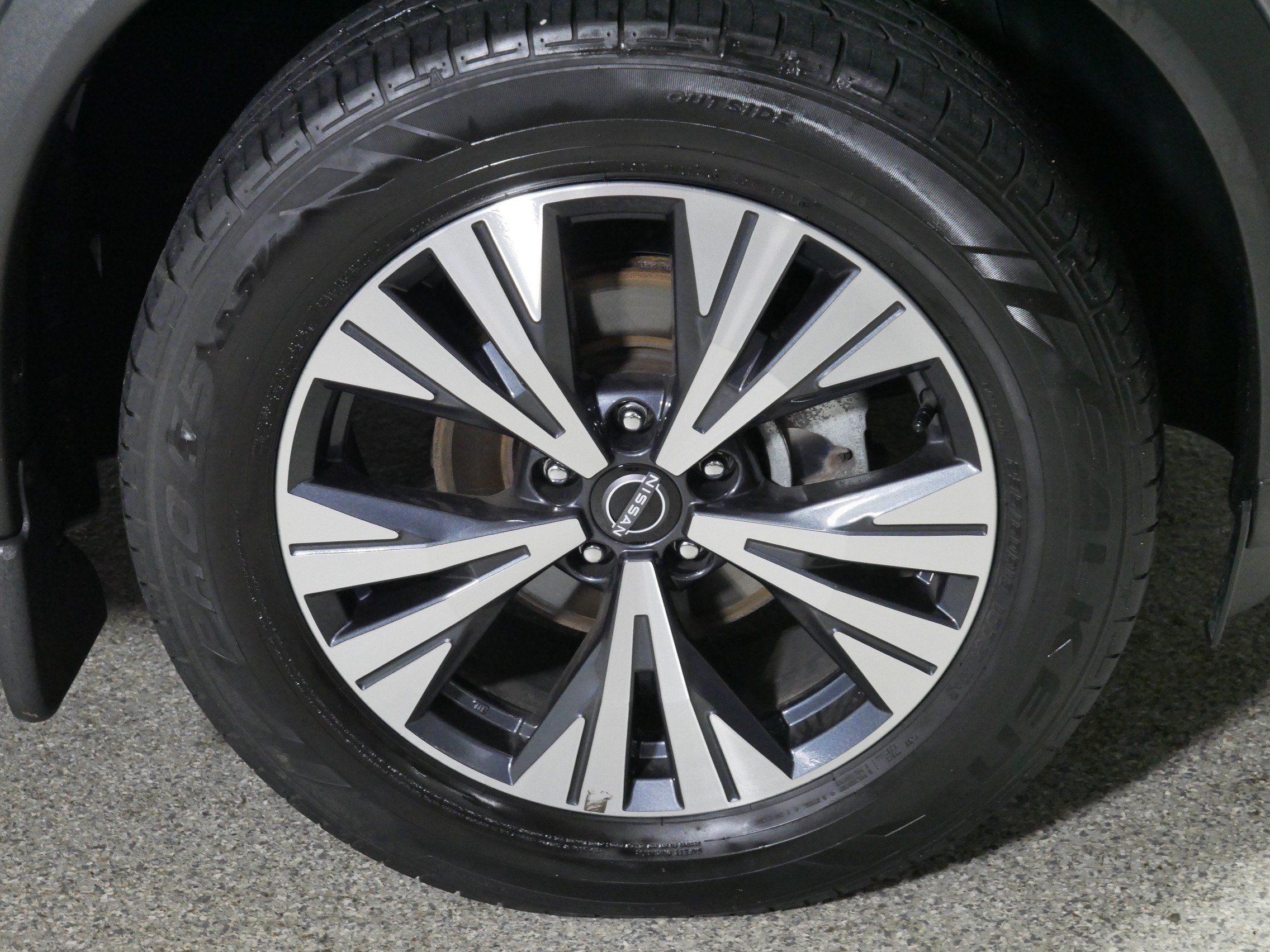 Used 2023 Nissan Rogue SV w/ SV Premium Package AWD/4WD image 15