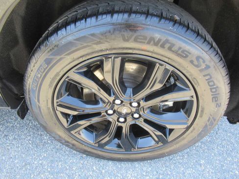 Used 2022 Ford Edge SE w/ Black Appearance Package AWD/4WD image 10