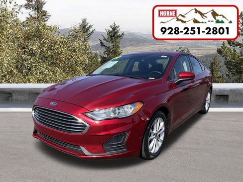 Used 2019 Ford Fusion SE image 1