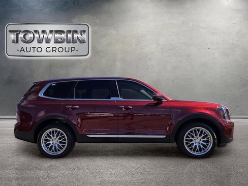 Certified 2023 Kia Telluride SX FWD image 3